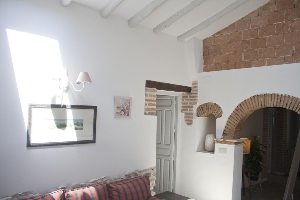 Casa De La Panaderia Guest House Los Navalucillos ภายนอก รูปภาพ