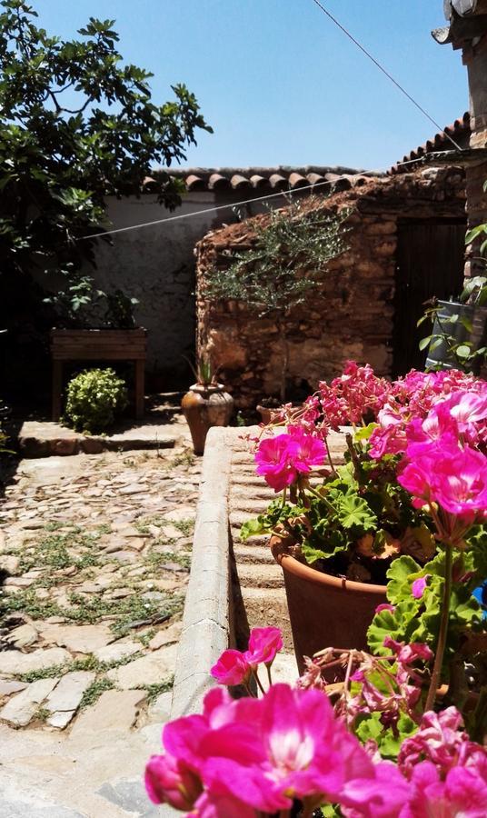 Casa De La Panaderia Guest House Los Navalucillos ภายนอก รูปภาพ