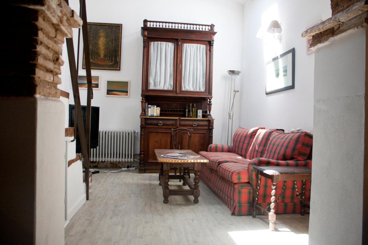 Casa De La Panaderia Guest House Los Navalucillos ภายนอก รูปภาพ